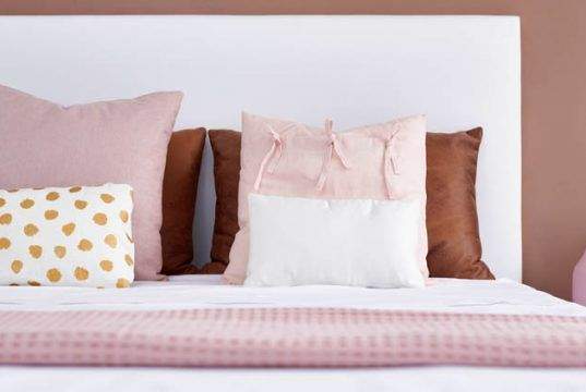4 elementos indispensables para decorar tu dormitorio con estilo