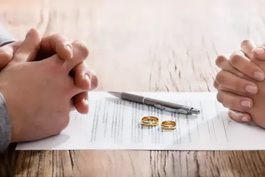 Abogados divorcio en España. Diferencia entre separación y divorcio