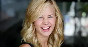 Britt Robertson películas y programas de televisión