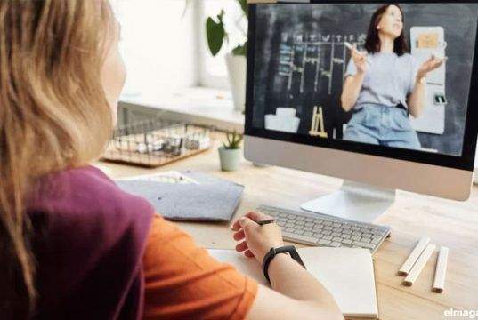 Consejos para ayudarte a dominar hablar por teléfono en inglés