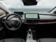 El convertidor catalítico del Prius, la clave para bajas emisiones y altos estándares Interior de un Toyota Prius 2025