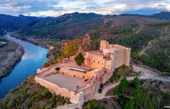 Miravet. Historia y cosas que ver el castillo templario de Miravet Castillo de Miravet