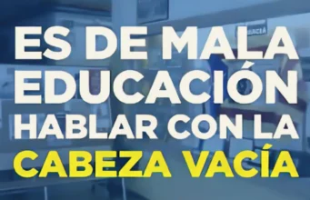 Es de mala educación hablar con la cabeza vacía. El Magacín.