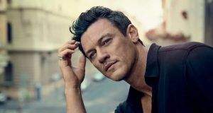 Luke Evans joven actor de Gales novio de Javier Olarra