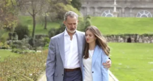 Felipe VI y la princesa Leonor. (Fotografía tomada años después de la muerte del autor del artículo)