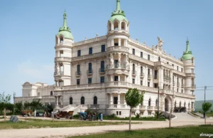 Primeros casinos en abrir en España: Los casinos más antiguos Primeros casinos en España: La Toja