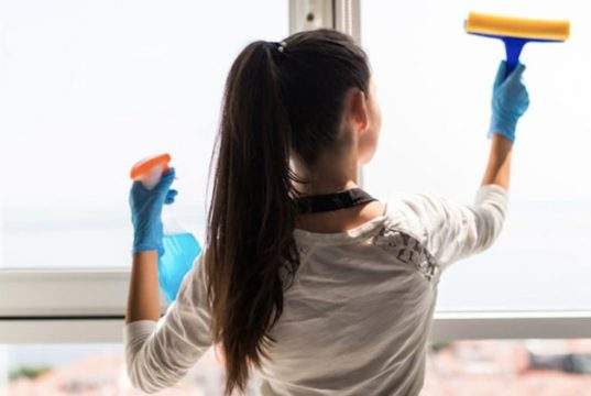 Sueldo de una empleada del hogar o cuidadora de ancianos