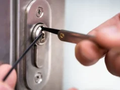 Tipos de cerraduras de seguridad para puertas exteriores en Valencia Tipos de puertas de exterior con cerradura segura