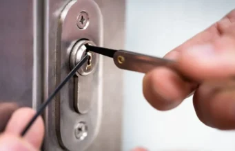 Tipos de cerraduras de seguridad para puertas exteriores en Valencia Tipos de puertas de exterior con cerradura segura